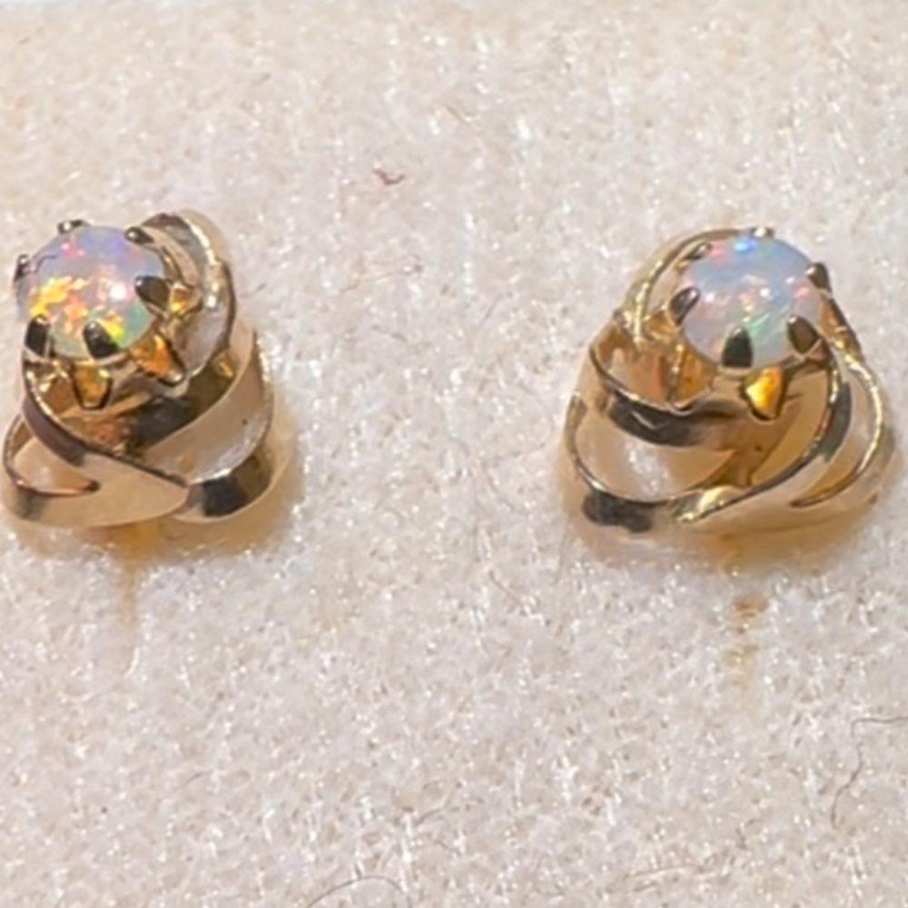 Gold Tone Opal Stud Earrings - Iridescent White Opal